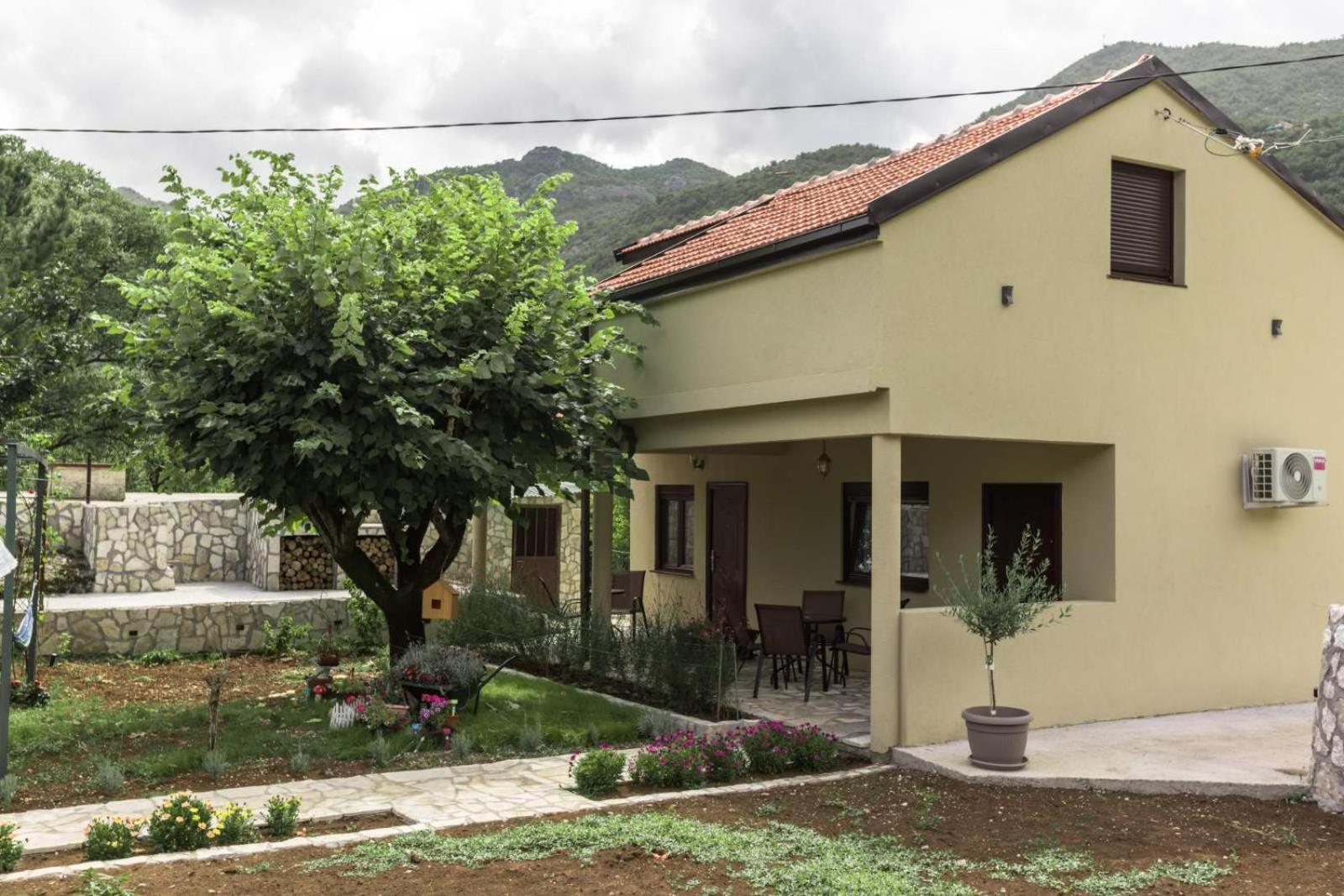 Appartamento Aria Cetinje Esterno foto